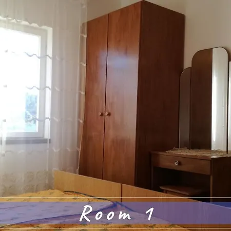 Near The Sea Vacation Parja Holiday home Vis
