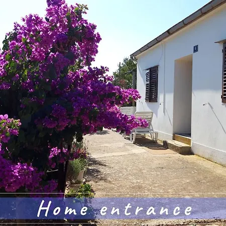 Near The Sea Vacation Parja Holiday home