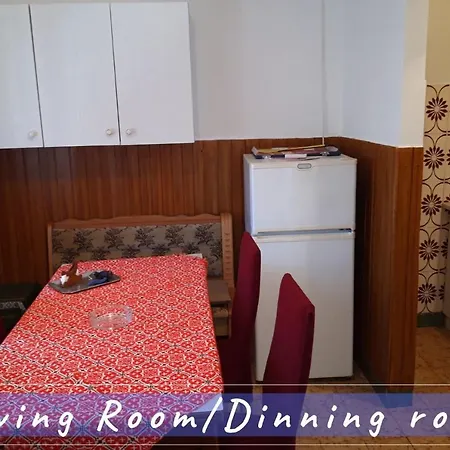 Holiday home Near The Sea Vacation Parja Vis